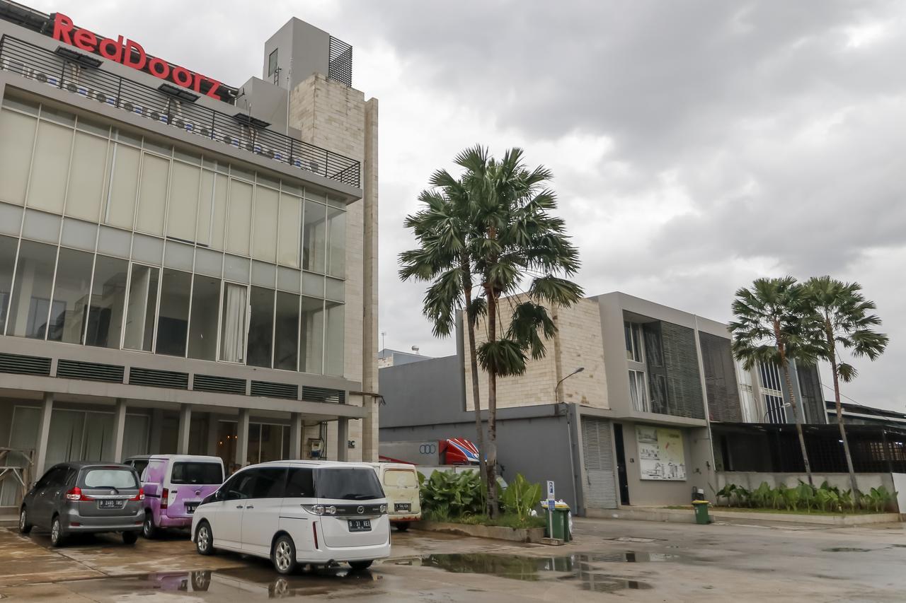 Reddoorz Plus @ Kapuk Business Park Jakarta Exterior photo